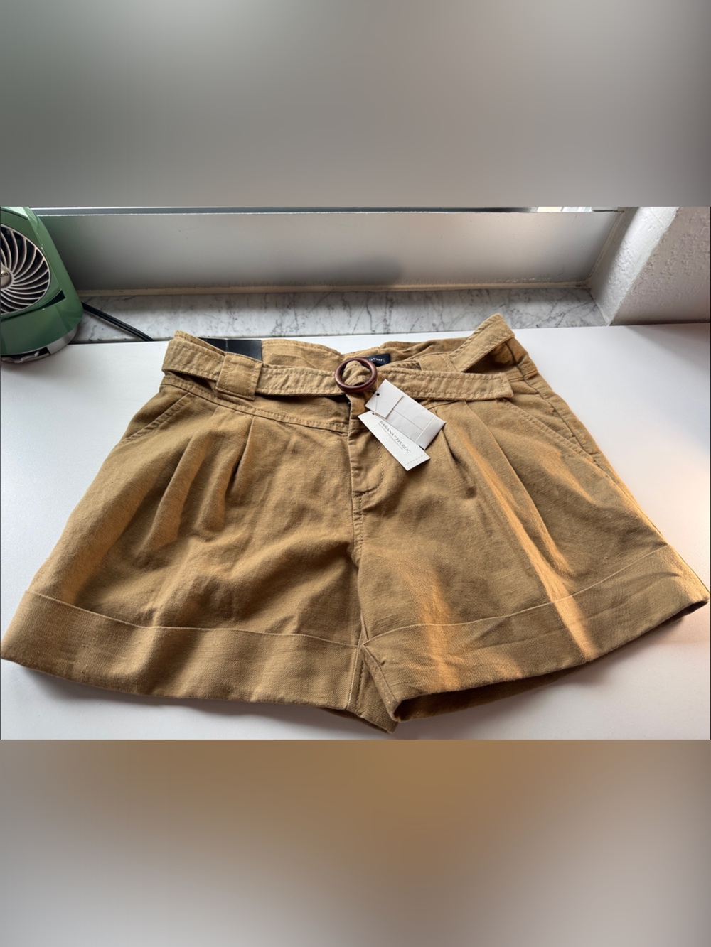 Banana Republic High-Waist Pleated Shorts in Camel with Belt